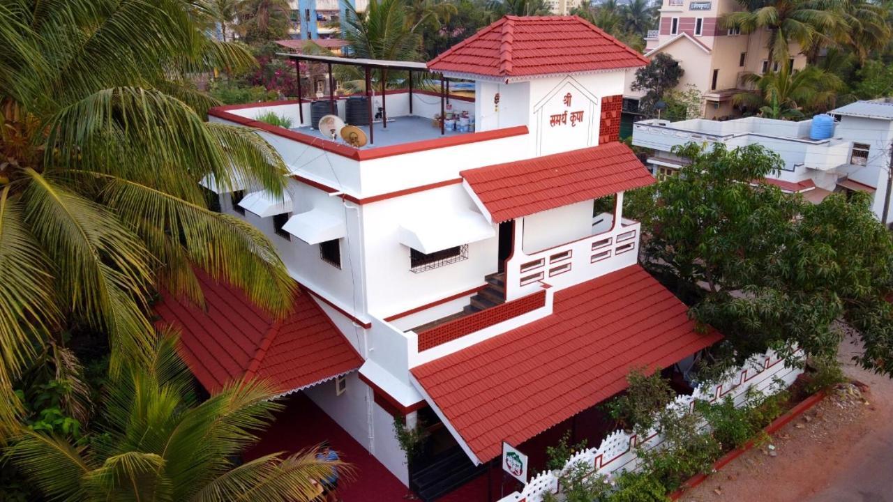 Gayatri Homestay Ratnāgiri Eksteriør bilde