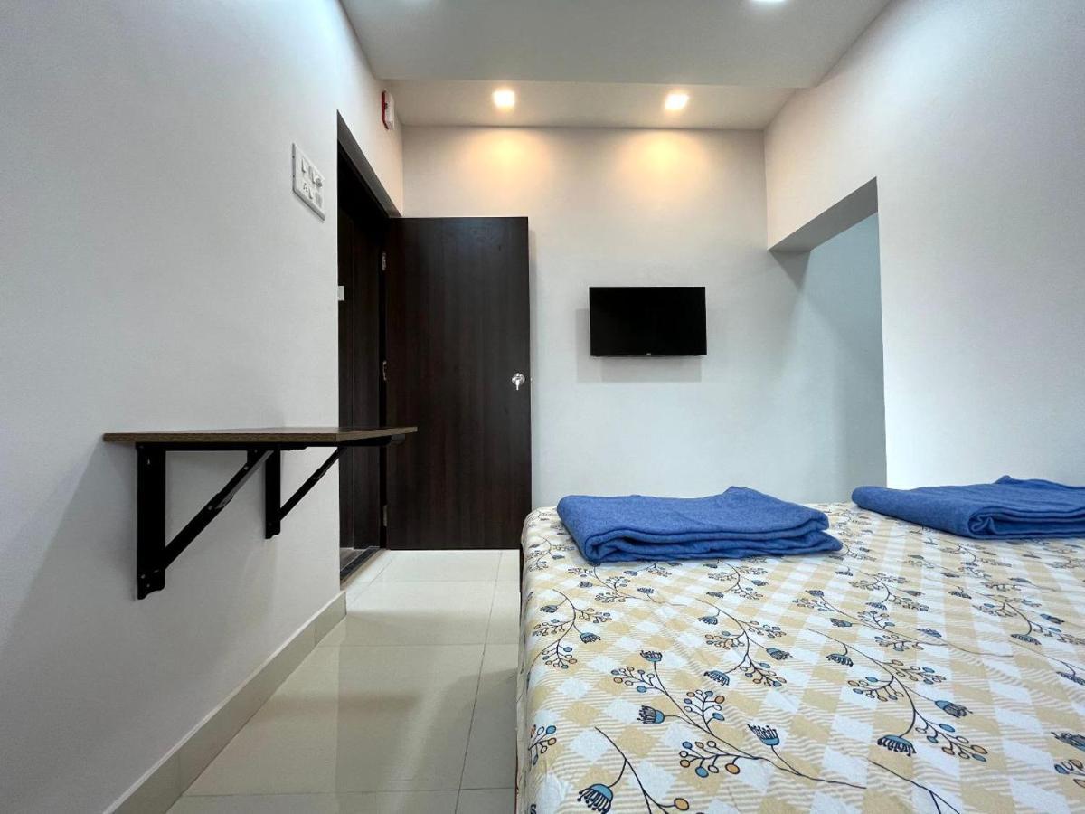 Gayatri Homestay Ratnāgiri Eksteriør bilde