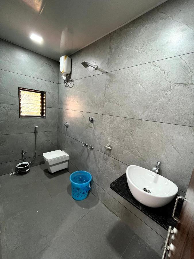 Gayatri Homestay Ratnāgiri Eksteriør bilde