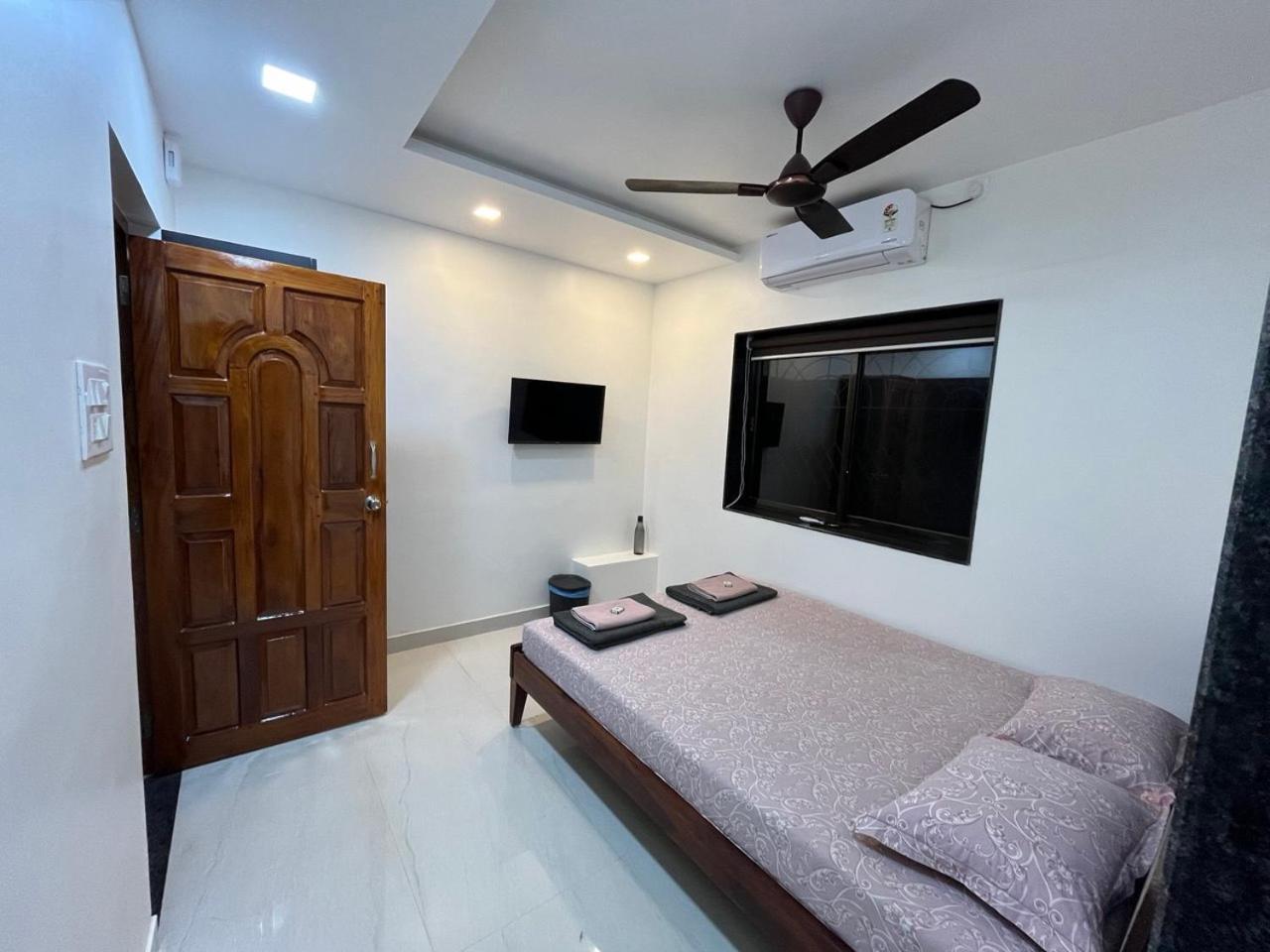 Gayatri Homestay Ratnāgiri Eksteriør bilde