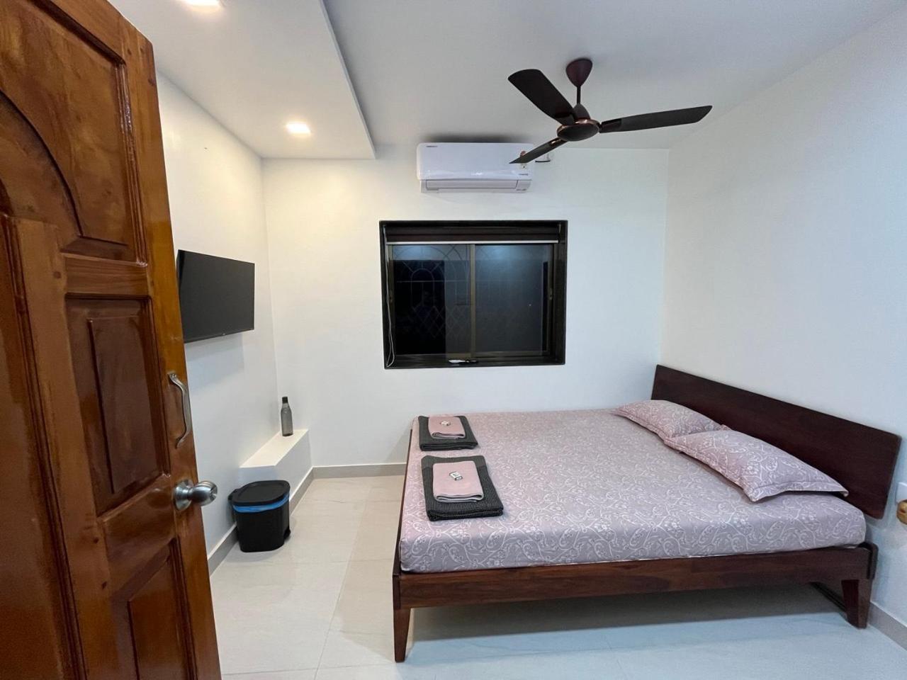 Gayatri Homestay Ratnāgiri Eksteriør bilde